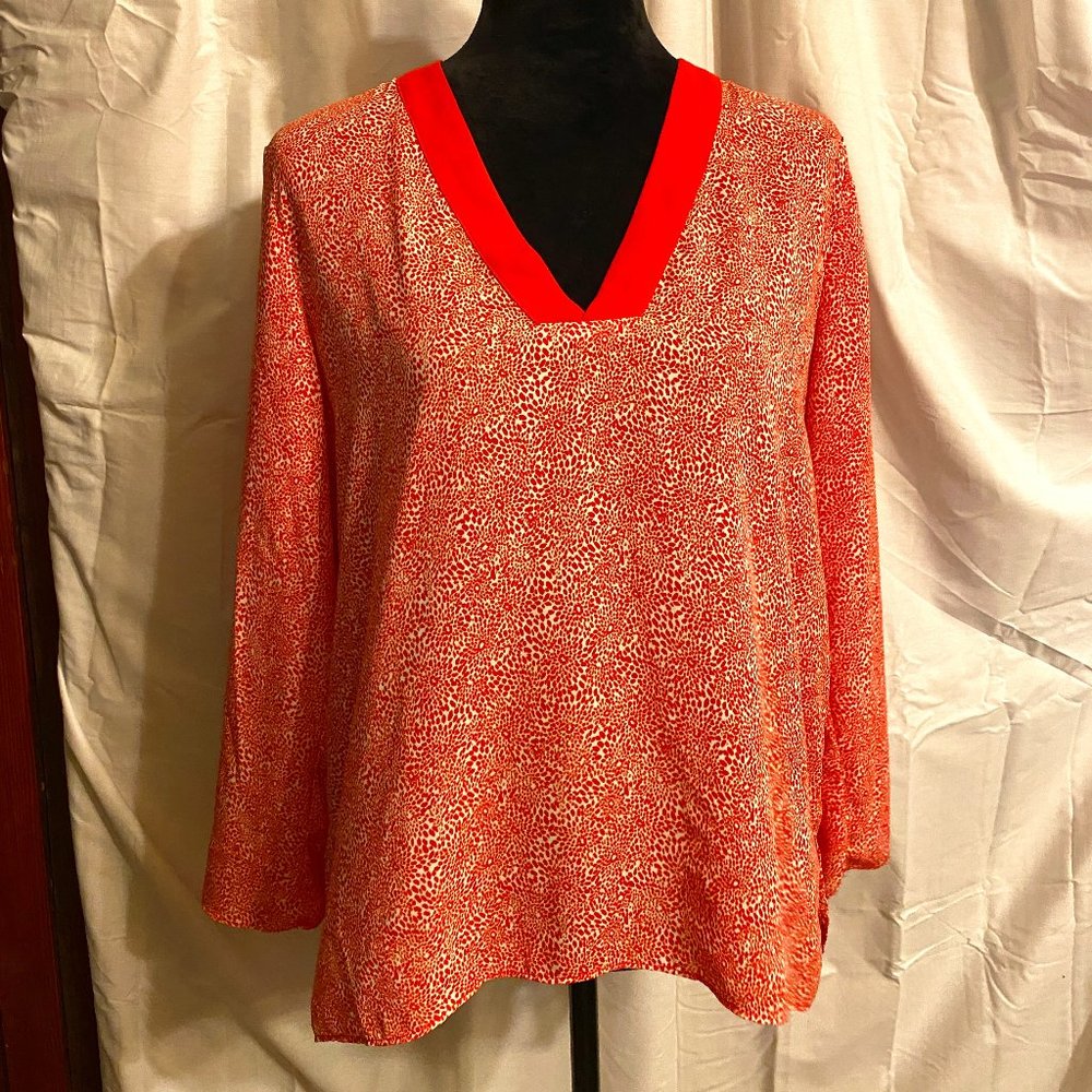 Airy v-neck dress top